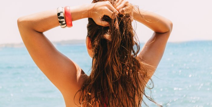 Protection cheveux en été : nos conseils & astuces beauté ! 
